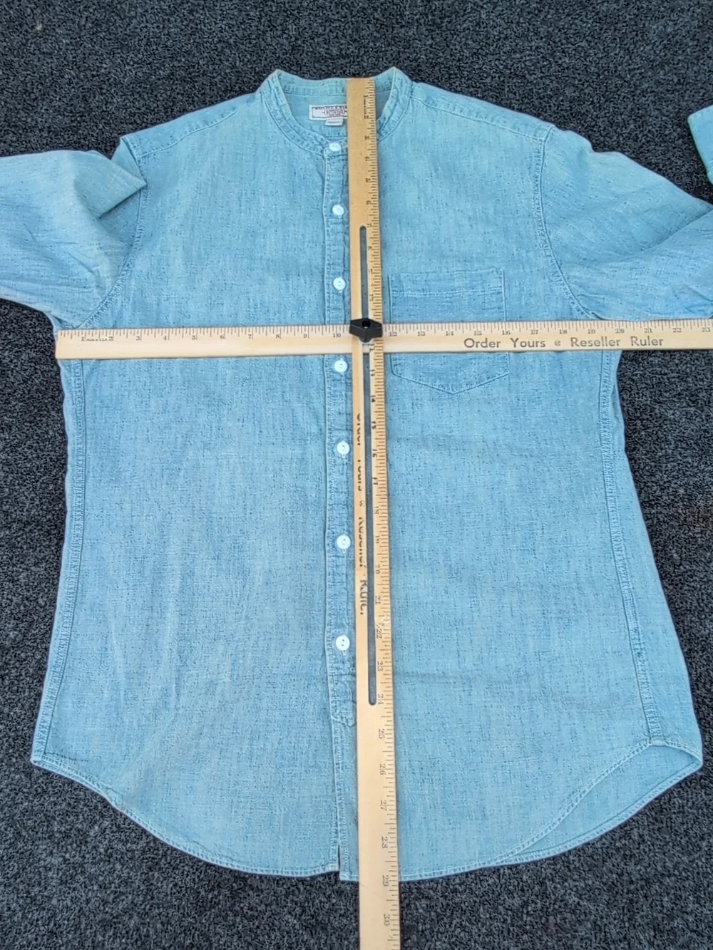 J Crew Wallace & Barnes Shirt Mens Small Blue Chambray Long Sleeve Button Up